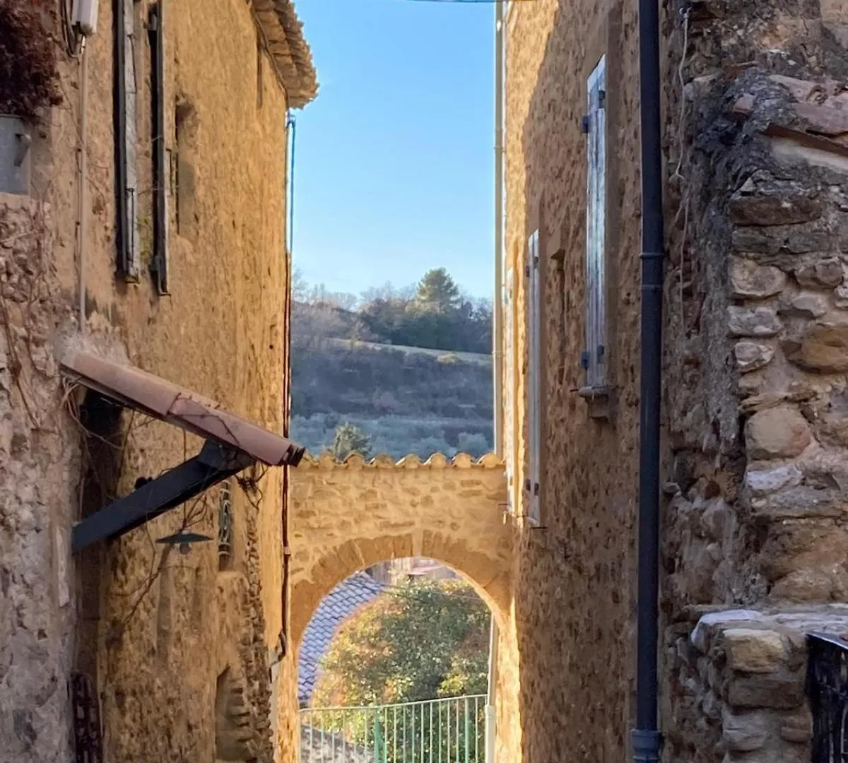 La Meladiere Mirabel-aux-Baronnies 0*,